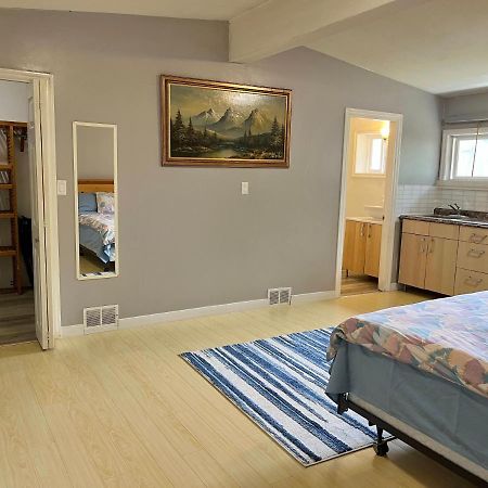 Whole Suite To Yourself At Coquitlam Centre! Port Coquitlam Kültér fotó